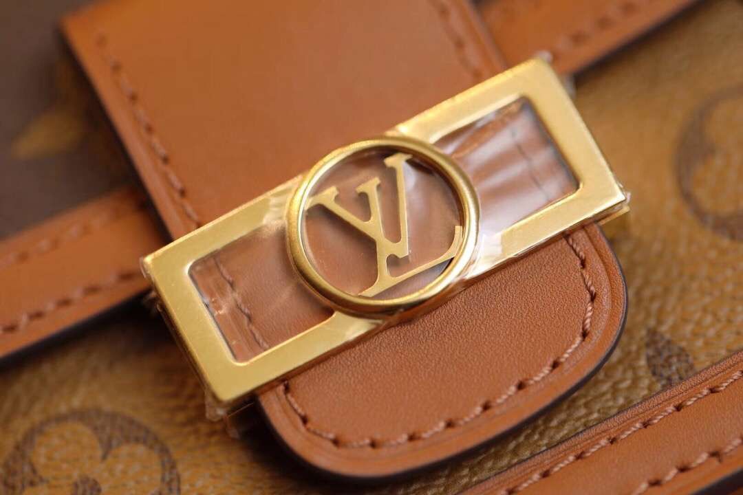 Louis Vuitton Monogram Canvas Original Leather DAUPHINE BB Belt Bag M68621 Brown