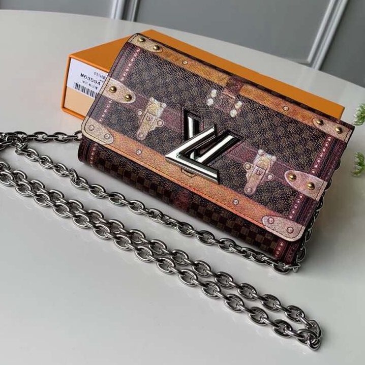 Louis Vuitton Twist Chain Wallet Bird Motif Epi Leather at 1stDibs