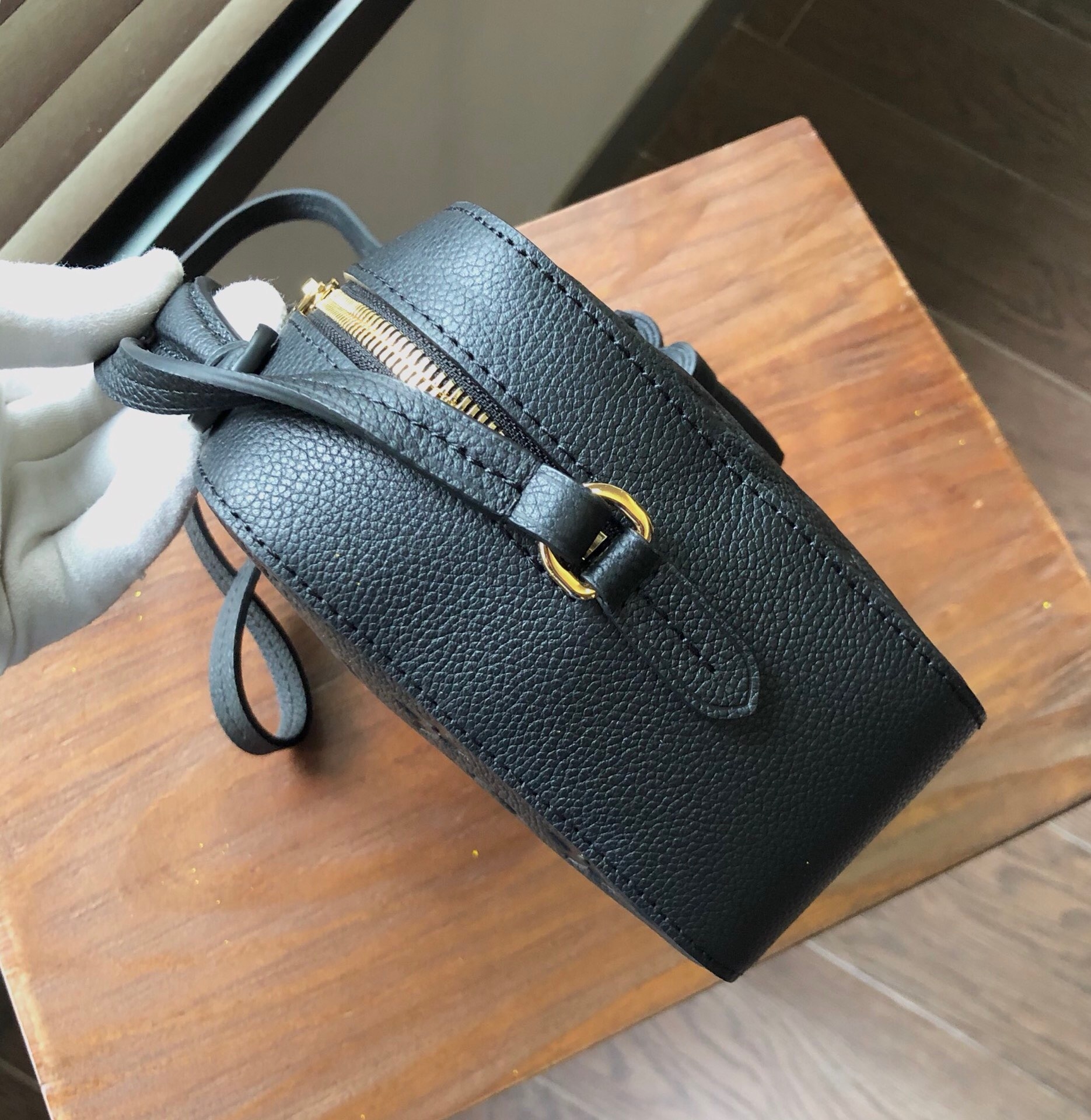 Louis Vuitton Saintonge Tassel Handbag M44593 Black 2019 (LVSJ-9031443 )