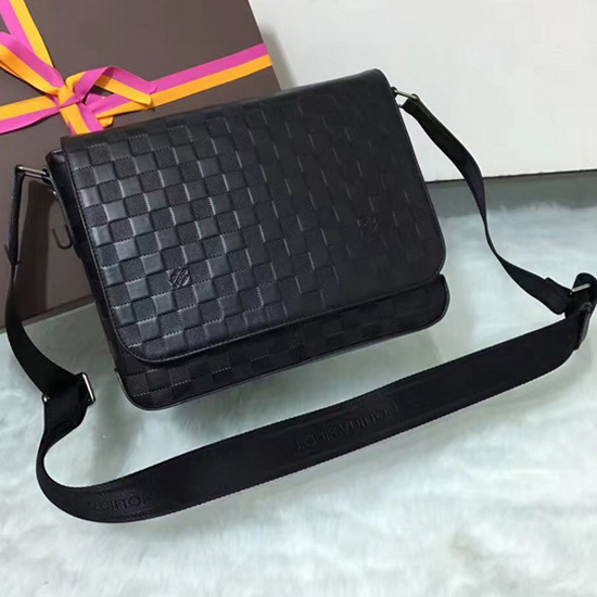 Louis Vuitton - District PM Messenger Bag - Leather - Onyx - Men - Luxury