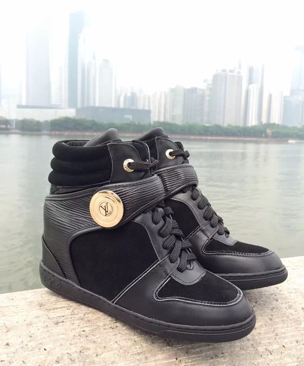 Louis Vuttion Postmark Sneaker Boot Black 2015 (GD1066-092433 )