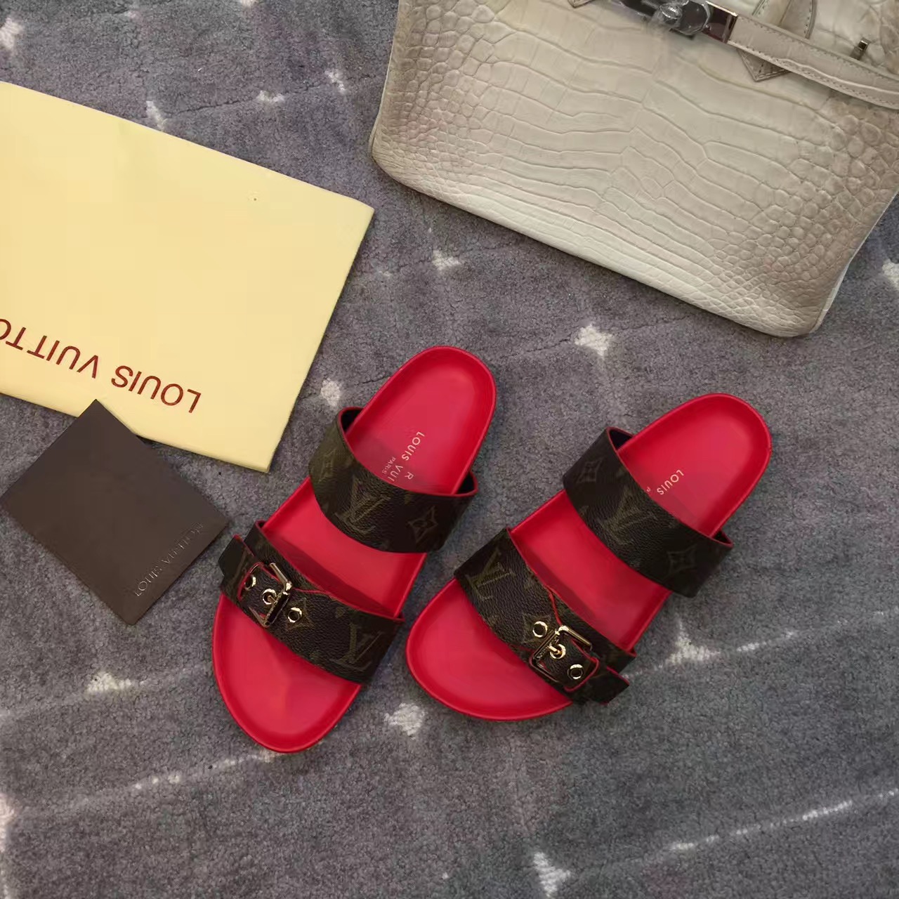 Louis Vuitton Sunbath Flat Mule Sandals Review 