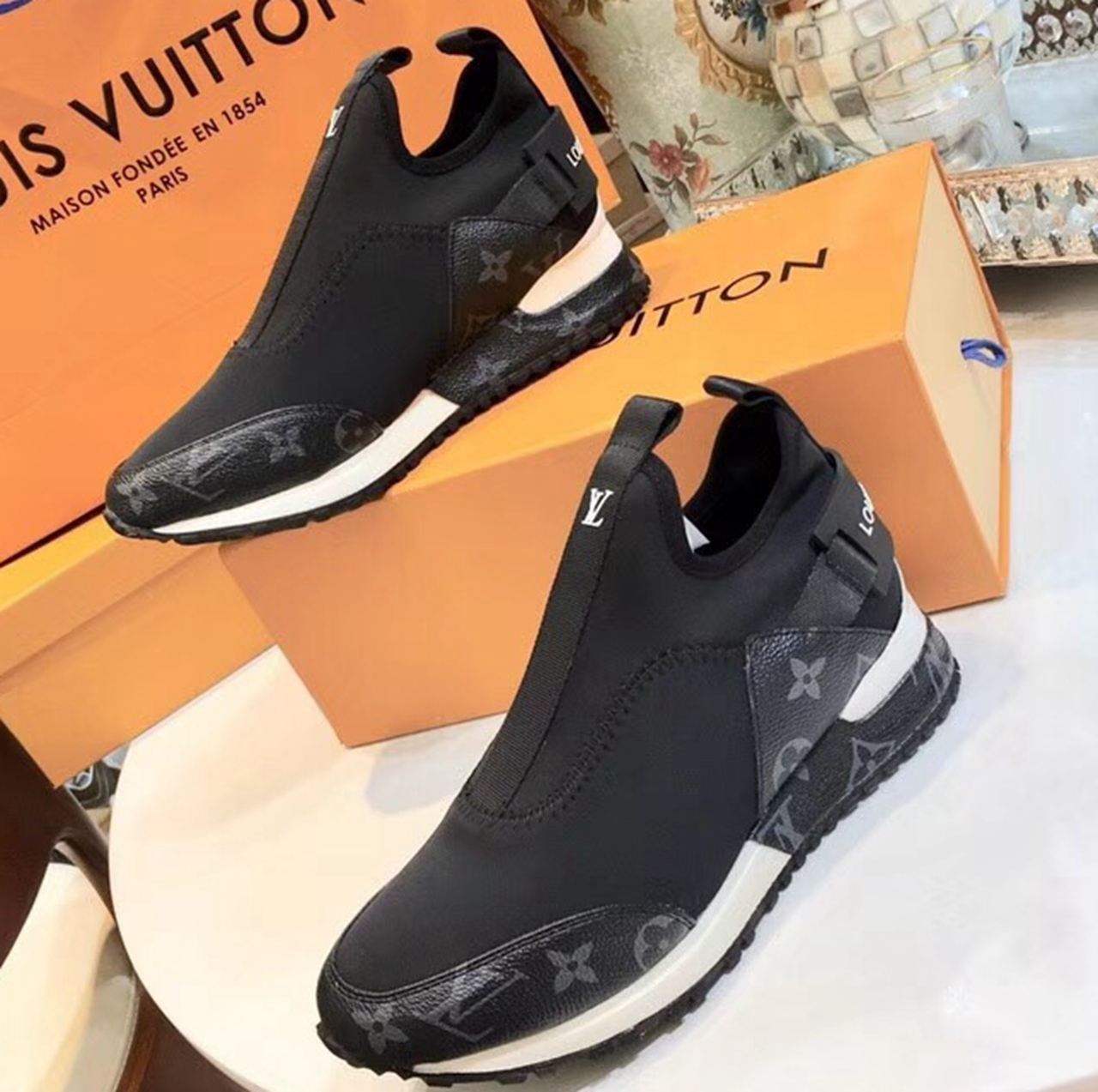 Louis Vuitton Monogram Run Away Sneaker 1A3RQ8 Black 2018 (GD1054-8080764 )