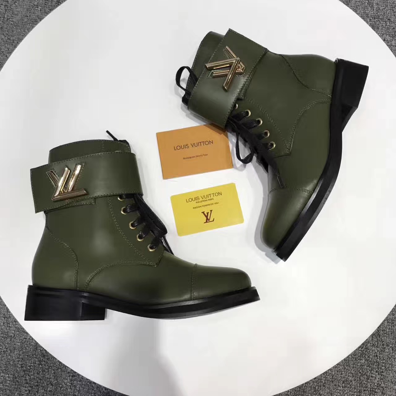 Louis Vuitton Wonderland Ranger Ankle Boots 1A1IY6 Olive Green Leather 2017 (GD50232-7082338 )