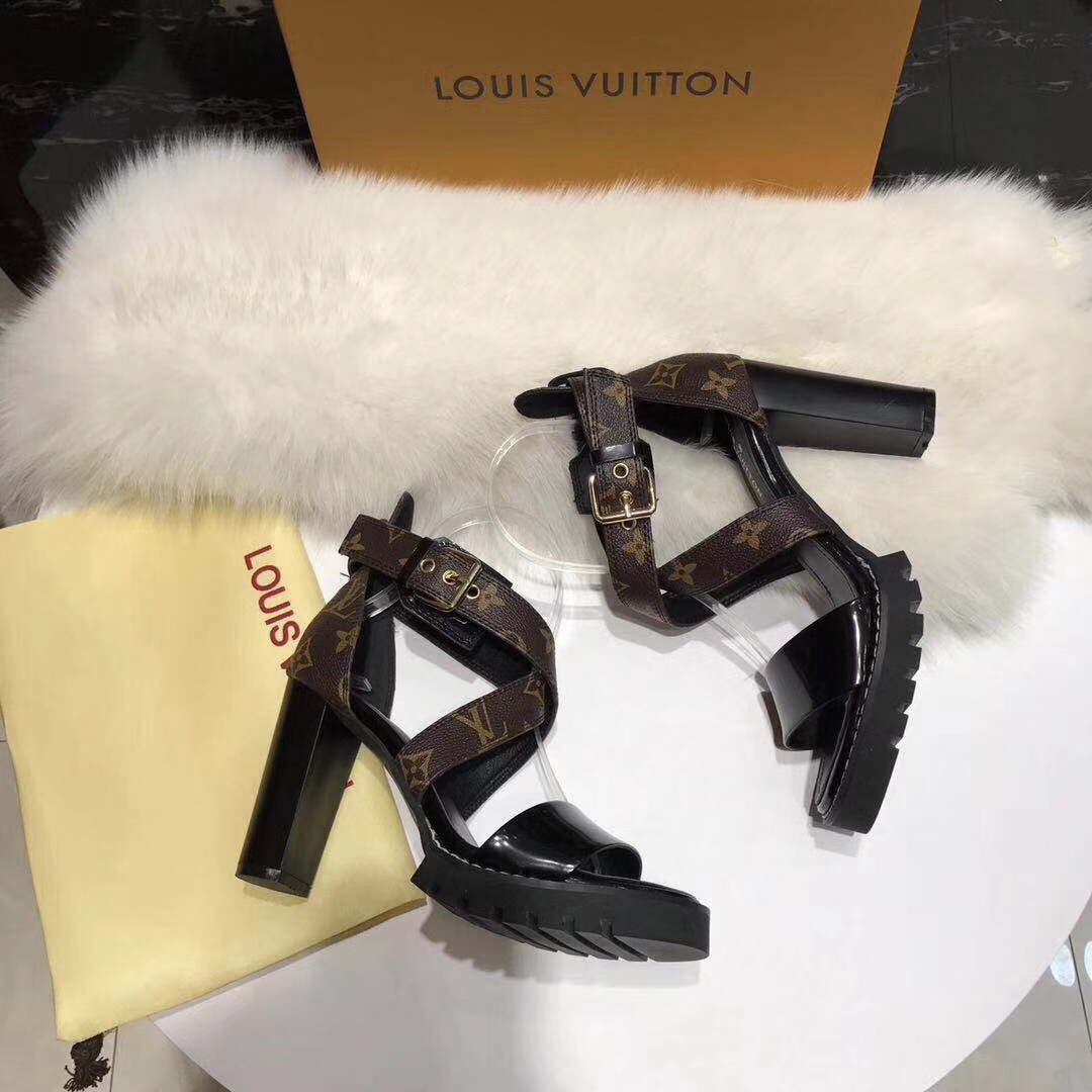 Lousi Vuitton Star Trail Sandal in Monogram Canvas & Patent Leather 2018 (GD1054-8011802 )