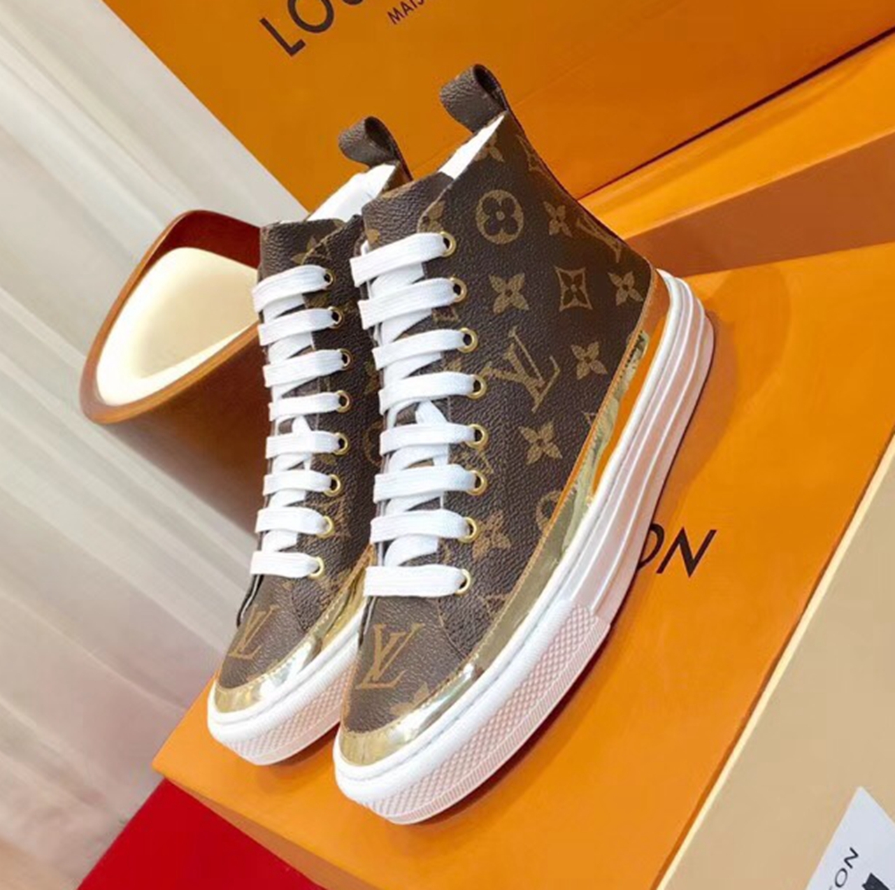 Louis Vuitton STELLAR Sneaker Boot Monogram/Gold 2018 (GD1054-8090158 )